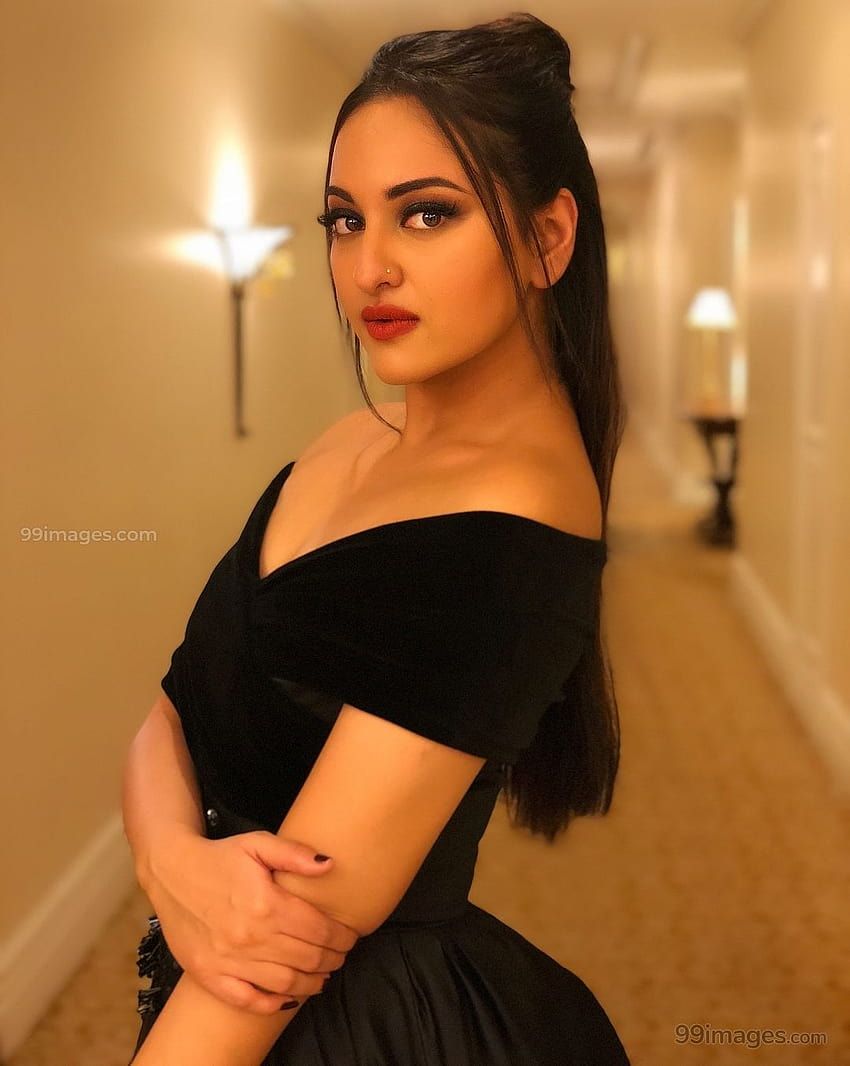 Sonakshi Sinha 52